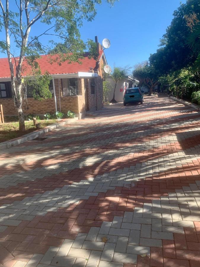 Cycad Stay Umtata Exterior photo